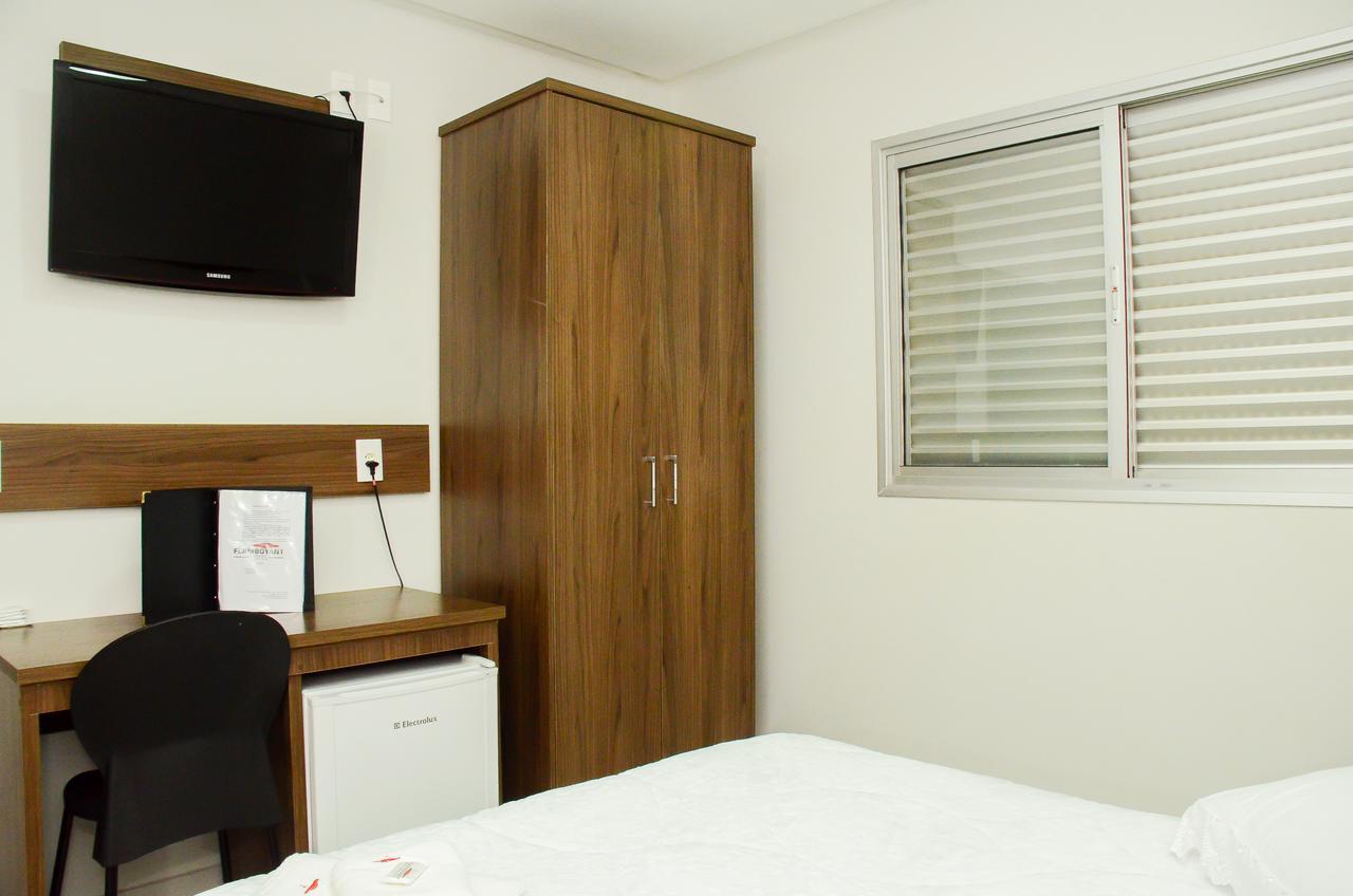 Hotel Flamboyant Catalão Kültér fotó